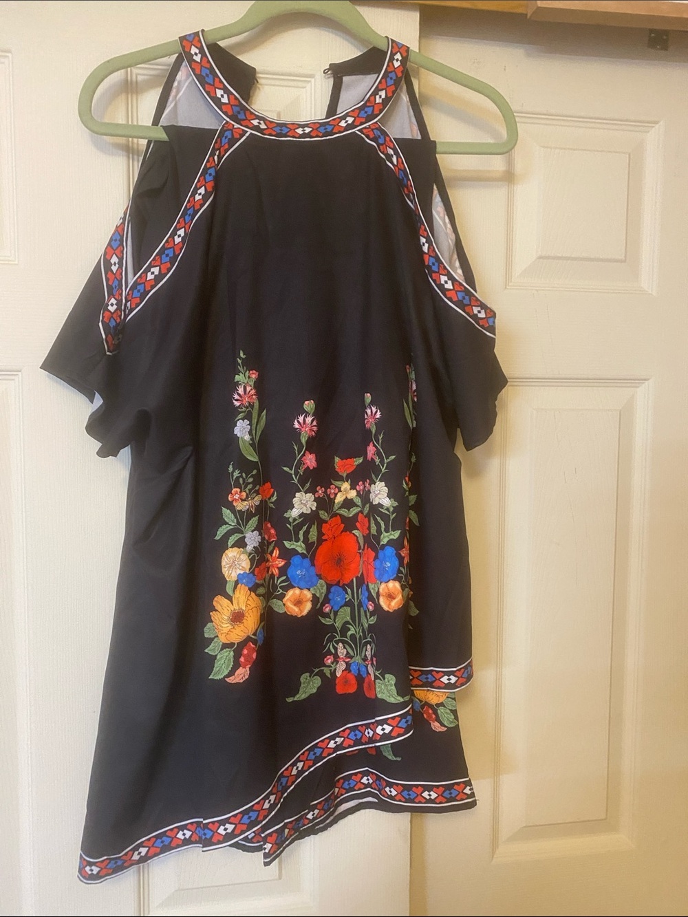SHEIN Black Floral Embroidered Cold-Shoulder Pantsuit